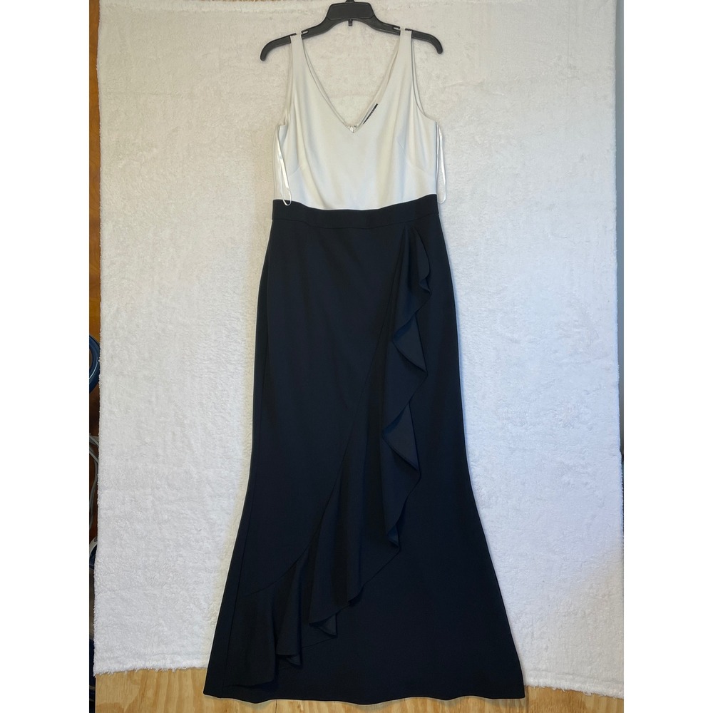 Ralph Lauren Black‎ White V Neck Sleeveless Ruffle Maxi Dress Size 12 Formal